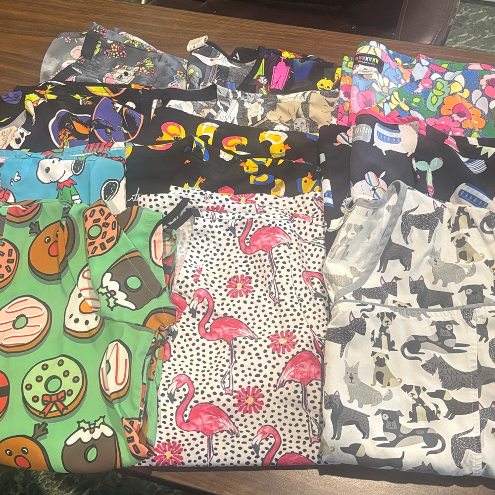 Women's Colorful Print Scrub Tops